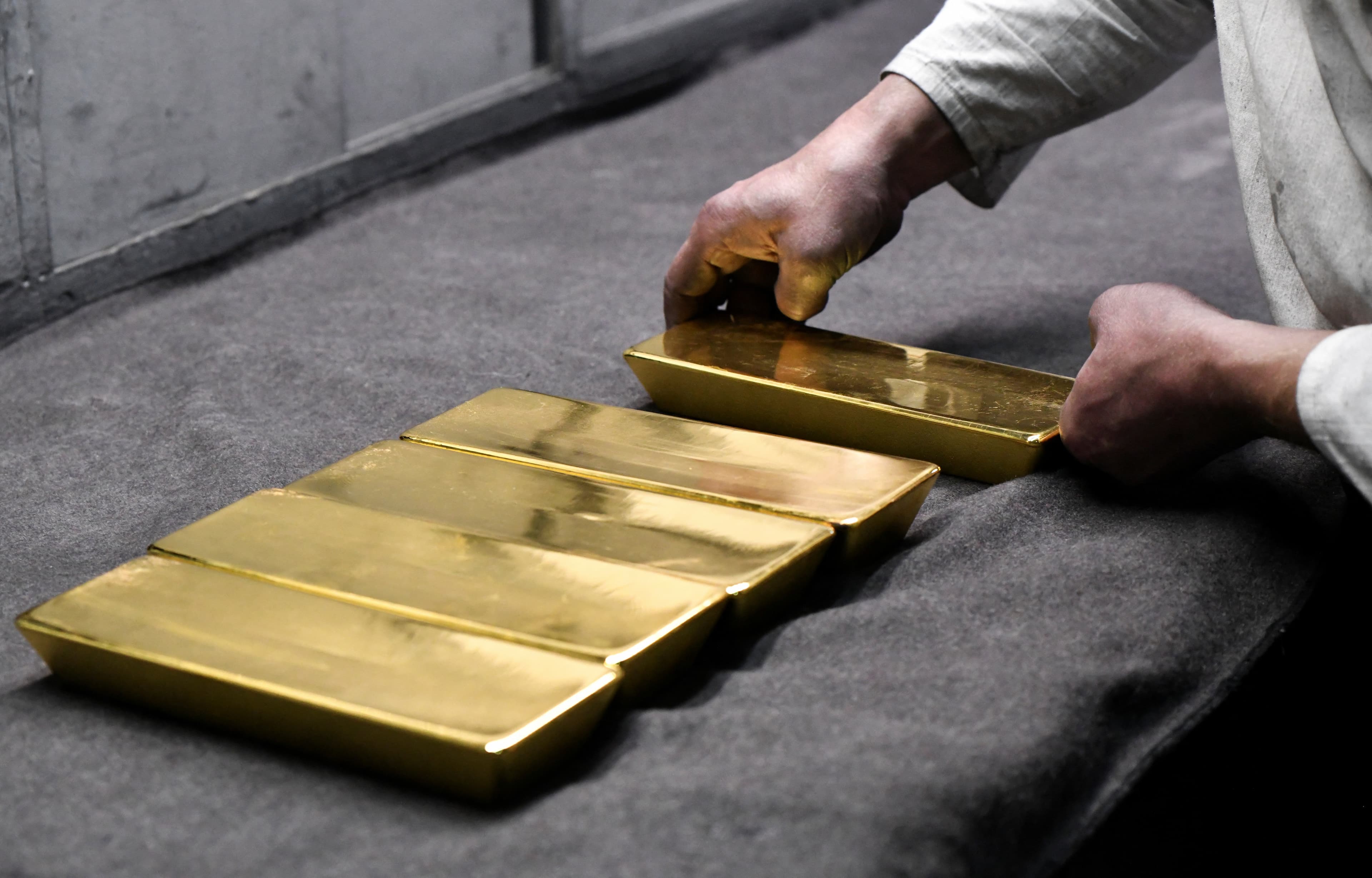Gold Storage: Safety, Costs, and Accessibility Explained